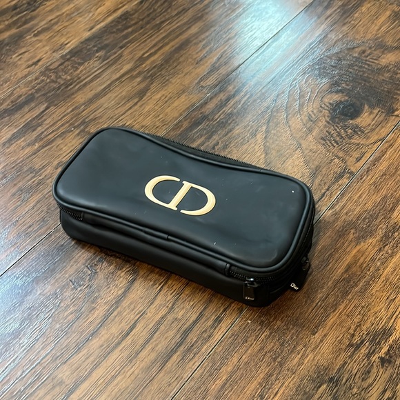 Dior make up bag - Picture 8 of 11